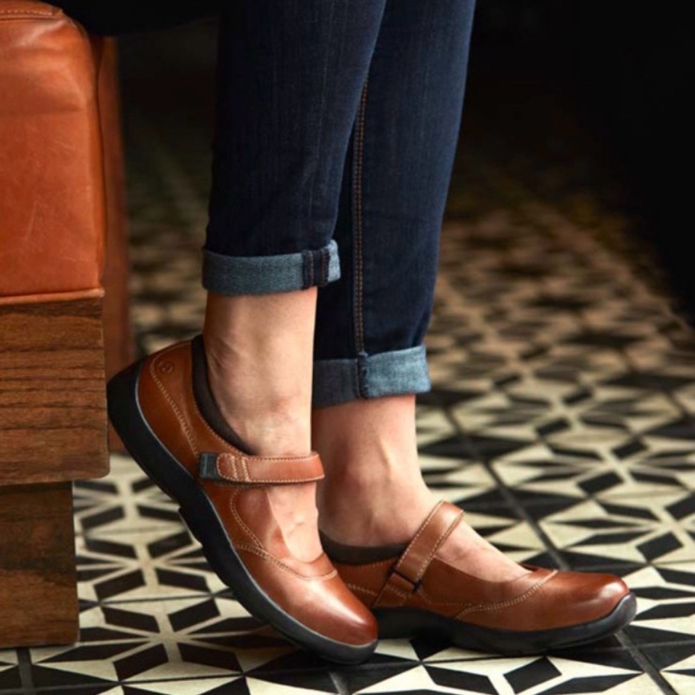 Anodyne No. 19 Casual Mary Jane size 7.5 WIDE